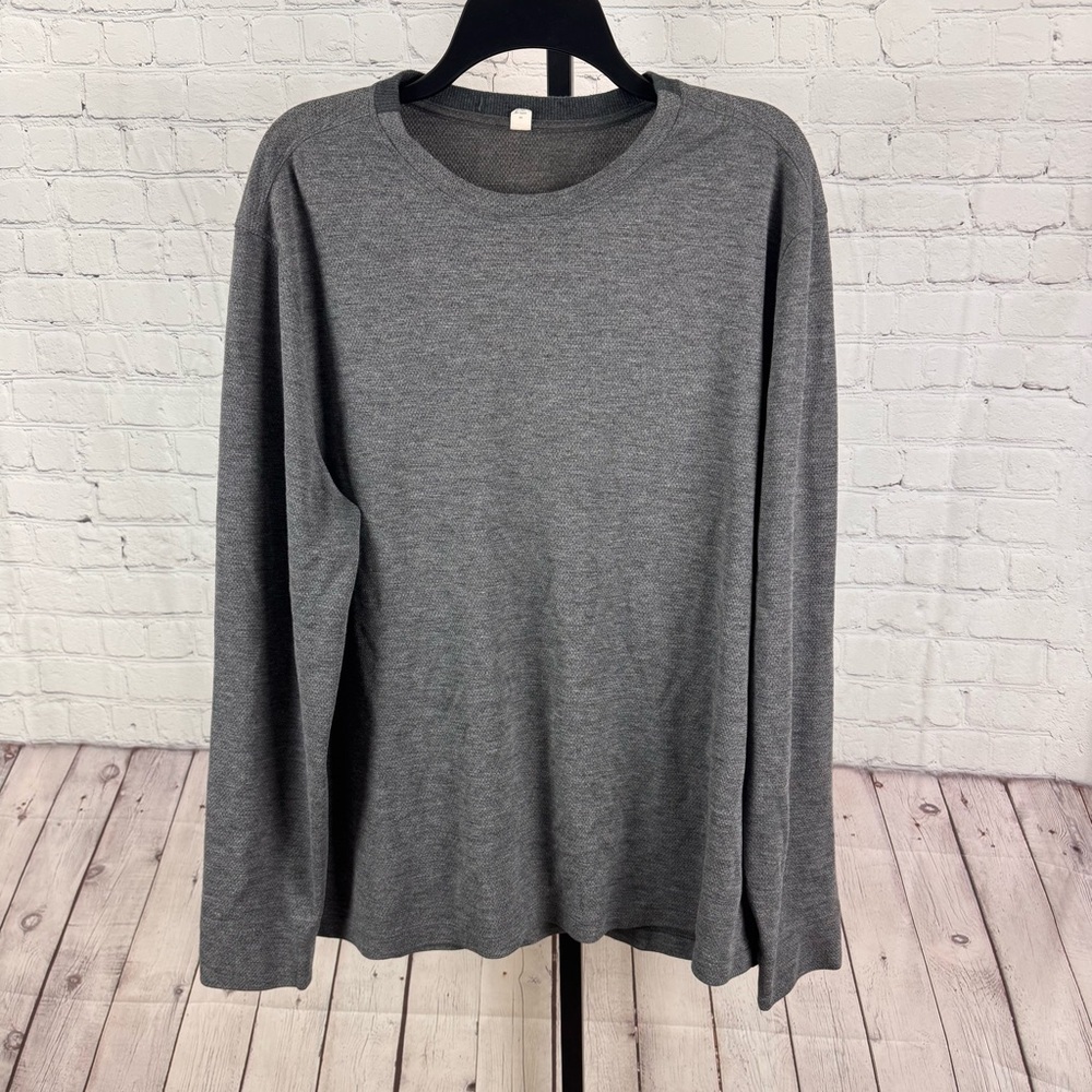 Lululemon Gray Waffle Knit Type Long Sleeve Gray T-Shirt Size XL